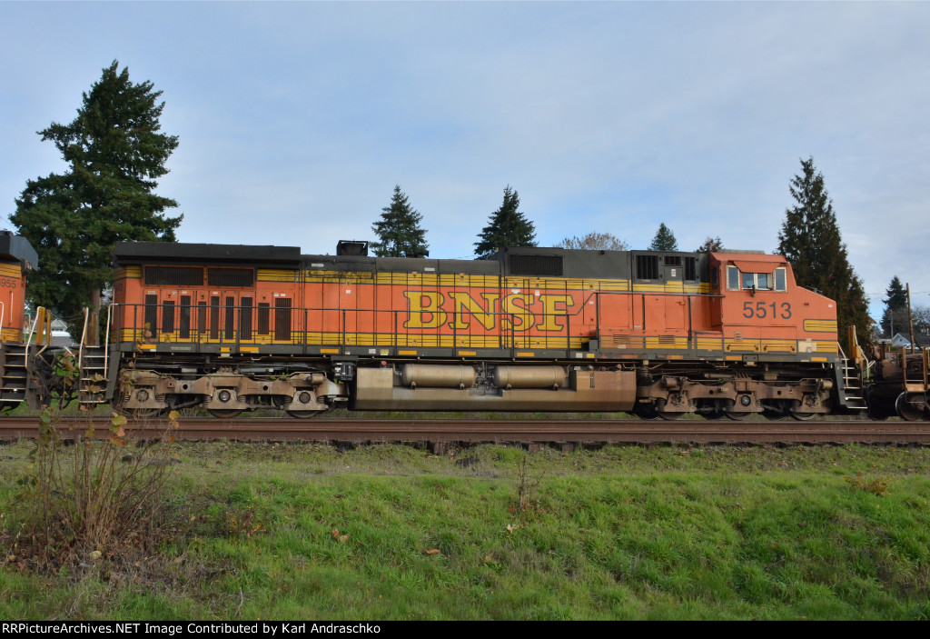 BNSF 5513